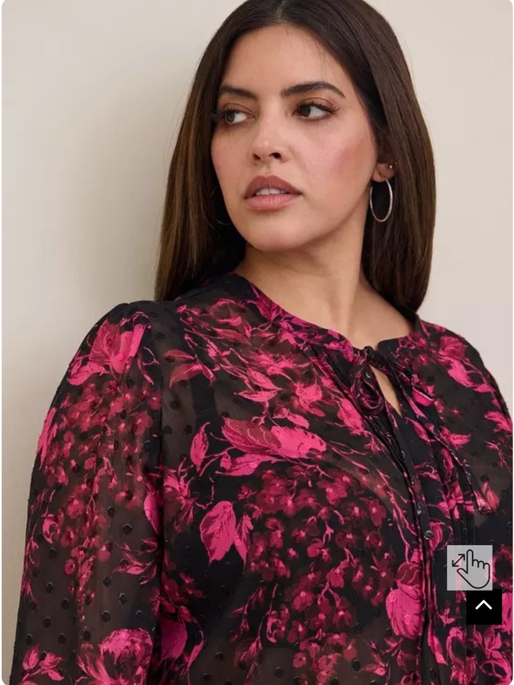 NWT torrid Chiffon Clip Dot Button-Front Blouse - Size 2 - Floral Pink - Picture 4 of 13